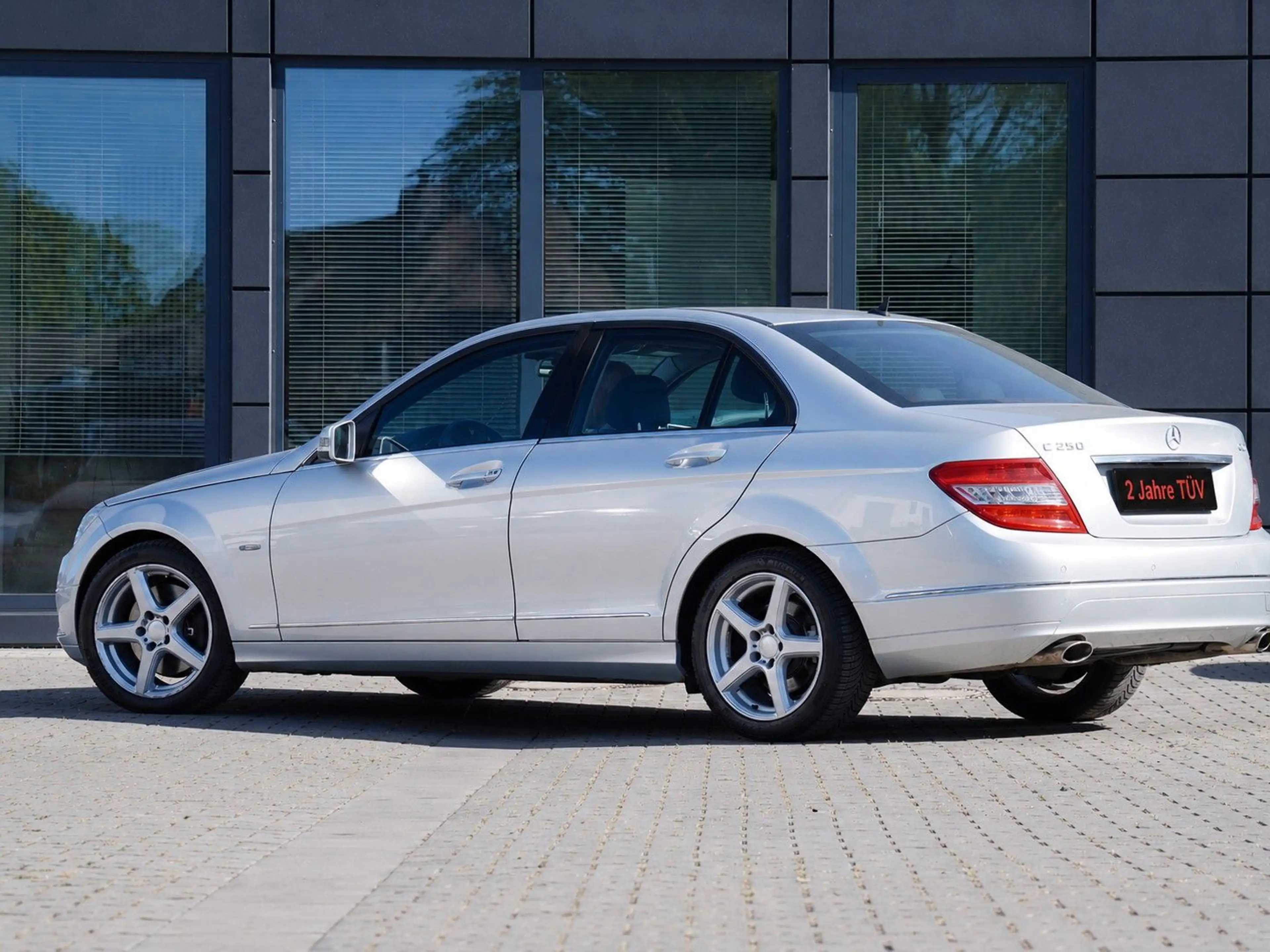 Mercedes-Benz C 350 CDI BlueEfficiency — photo 3