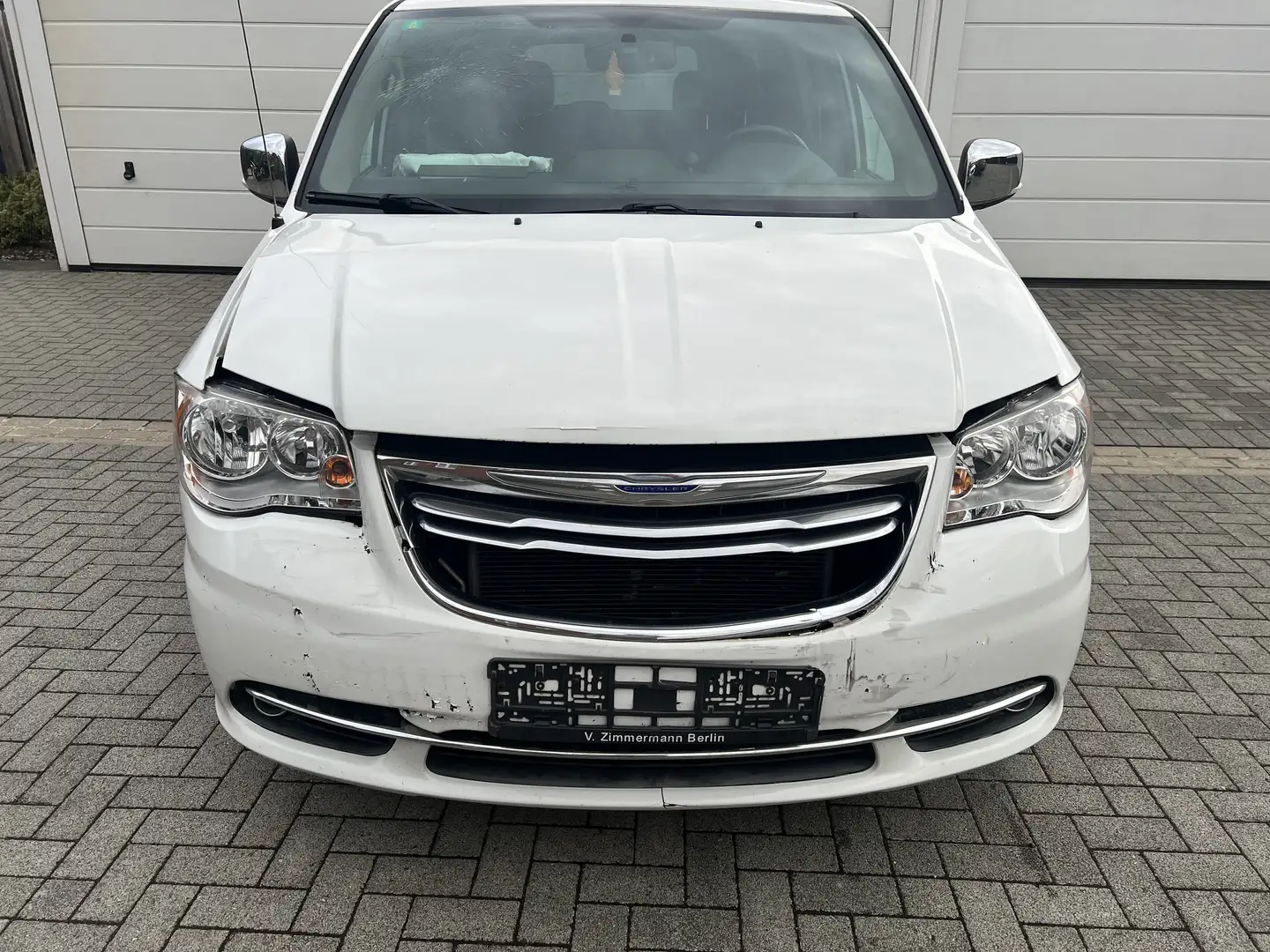 Chrysler Town & Country Alb - 2