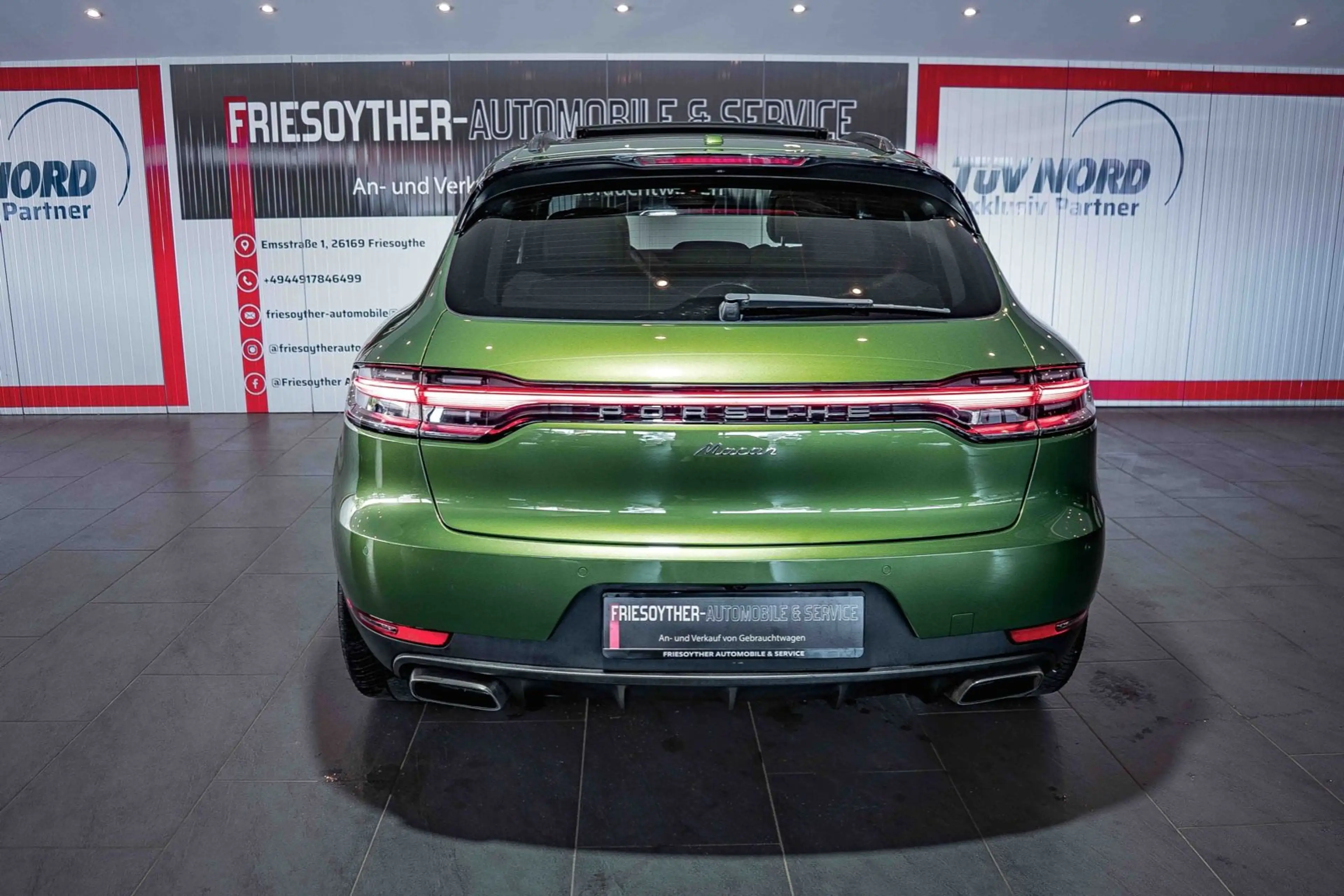 Porsche Macan Sport-Design Mambagrün Panorama PDLS Bose — photo 10