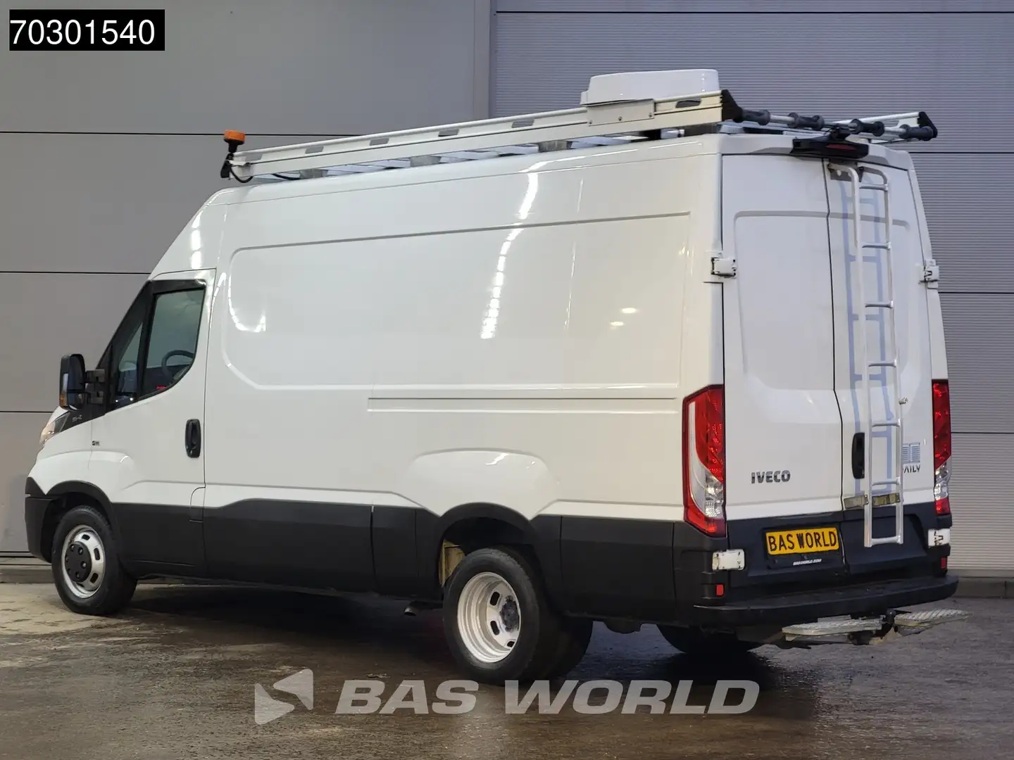 Iveco Daily 35C21 3.0L Dubbellucht 3,5t Trekhaak 210PK L2H2 Ai Weiß - 2