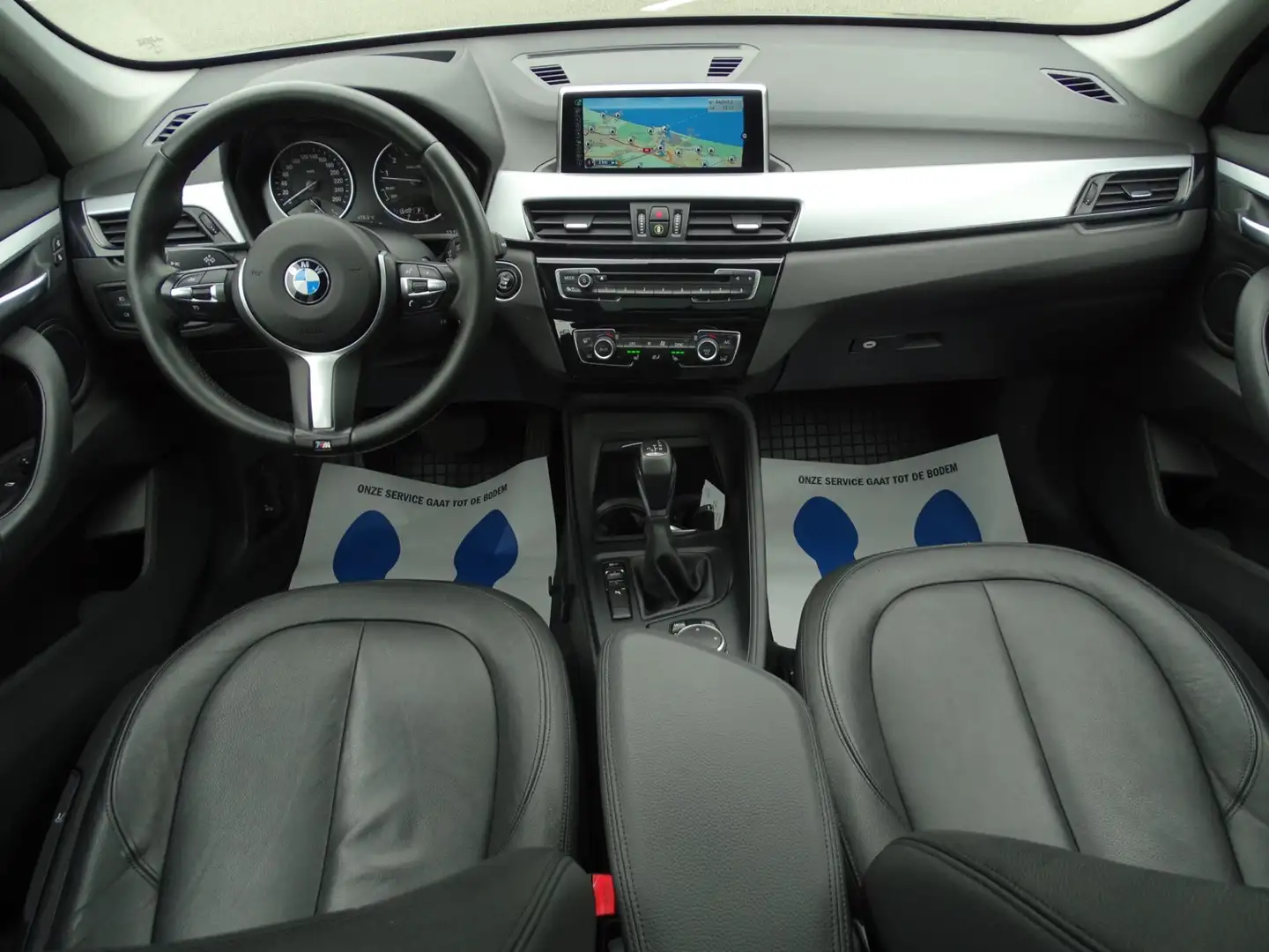 BMW X1 SDrive20i Essential - PANORAMADAK - AUTOMAAT - STO Gris - 2