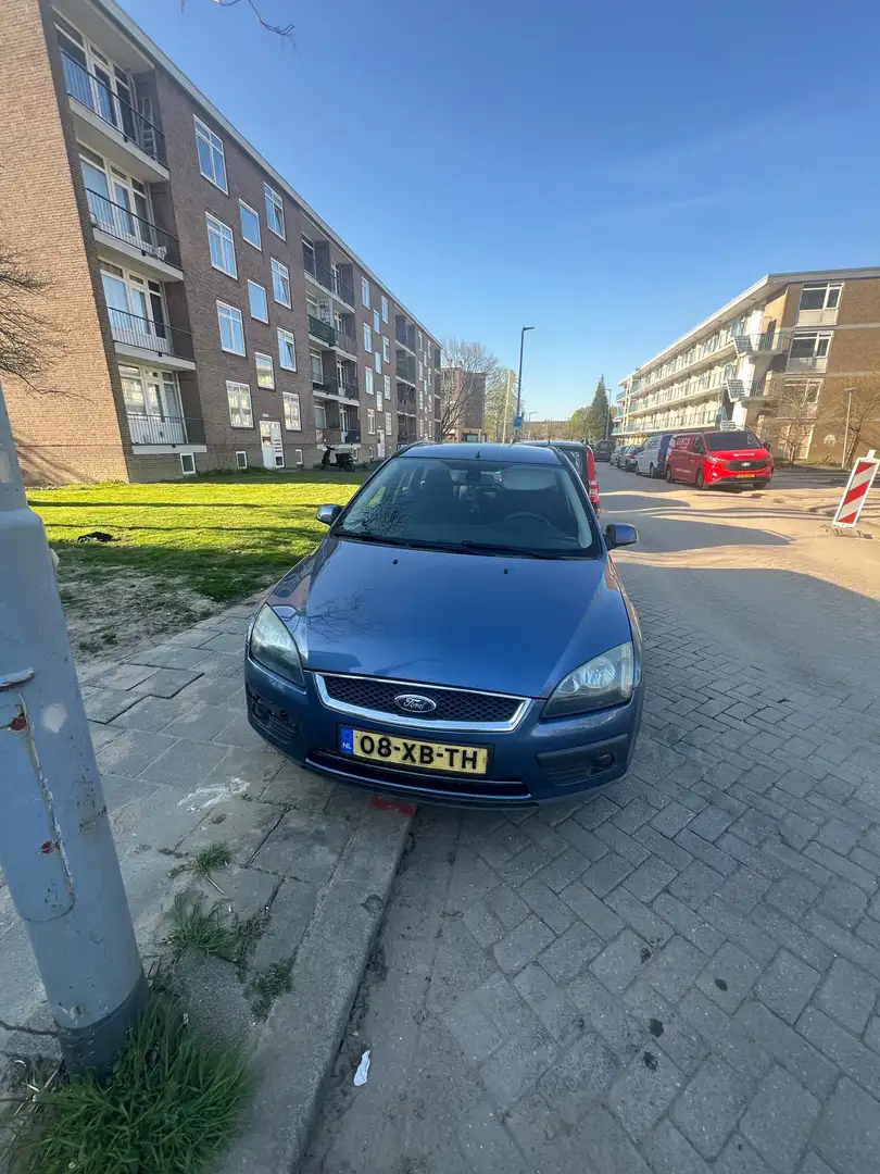 Ford Focus 1.6-16V Futura Blauw - 1