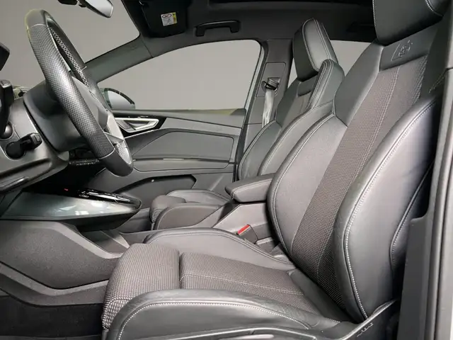 Audi Q4 E-Tron view 9