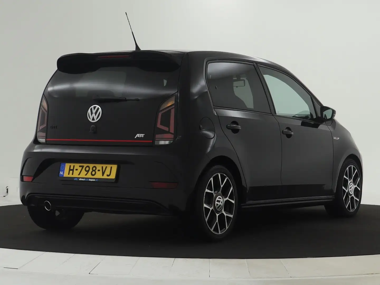 Volkswagen up! 1.0 TSI GTI Stoelverwarming | PDC | 116PK Negro - 2