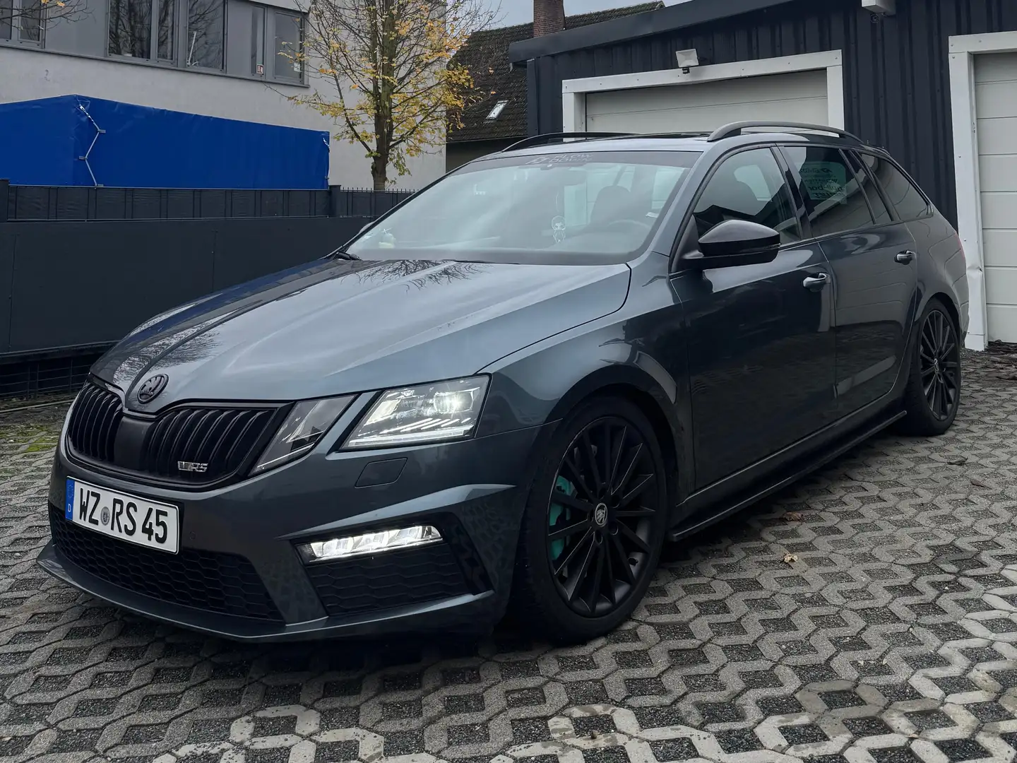 Skoda Octavia Octavia Combi 2.0 TSI DSG RS 245 Grau - 2