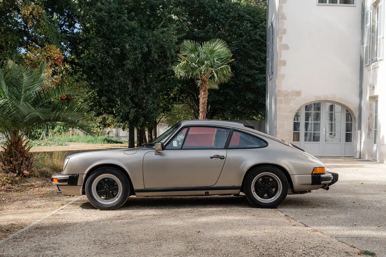 Porsche 911 SC 3.2 231 ch - Almond Beige Mettalic, foto 6