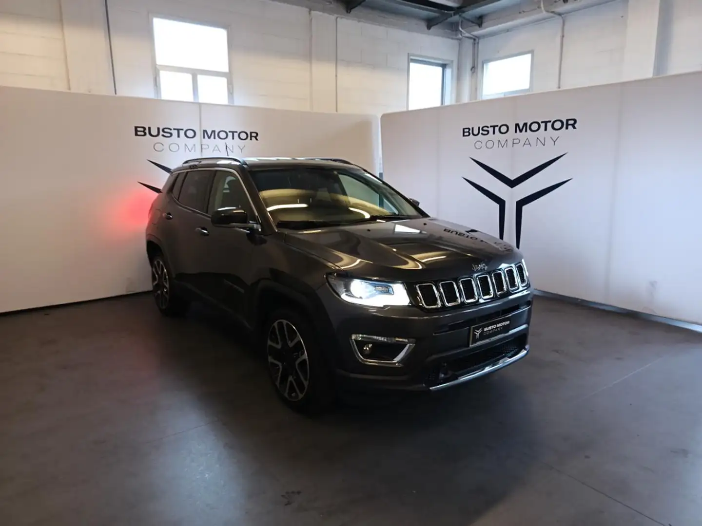 Jeep Compass 2.0 4WD automatico Limited Grijs - 1