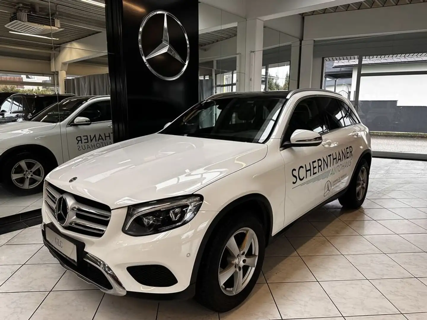 Mercedes-Benz GLC 250 d 4Matic AHV*Pano*Headup*Distronic* Weiß - 1