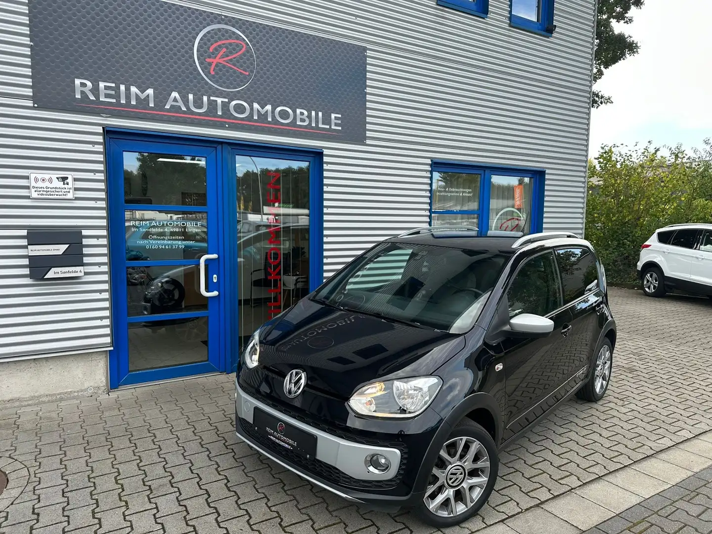 Volkswagen up! 1.0 "CROSS" *1-HAND*NAVI*KLIMA*SITZHEIZUNG* Schwarz - 1