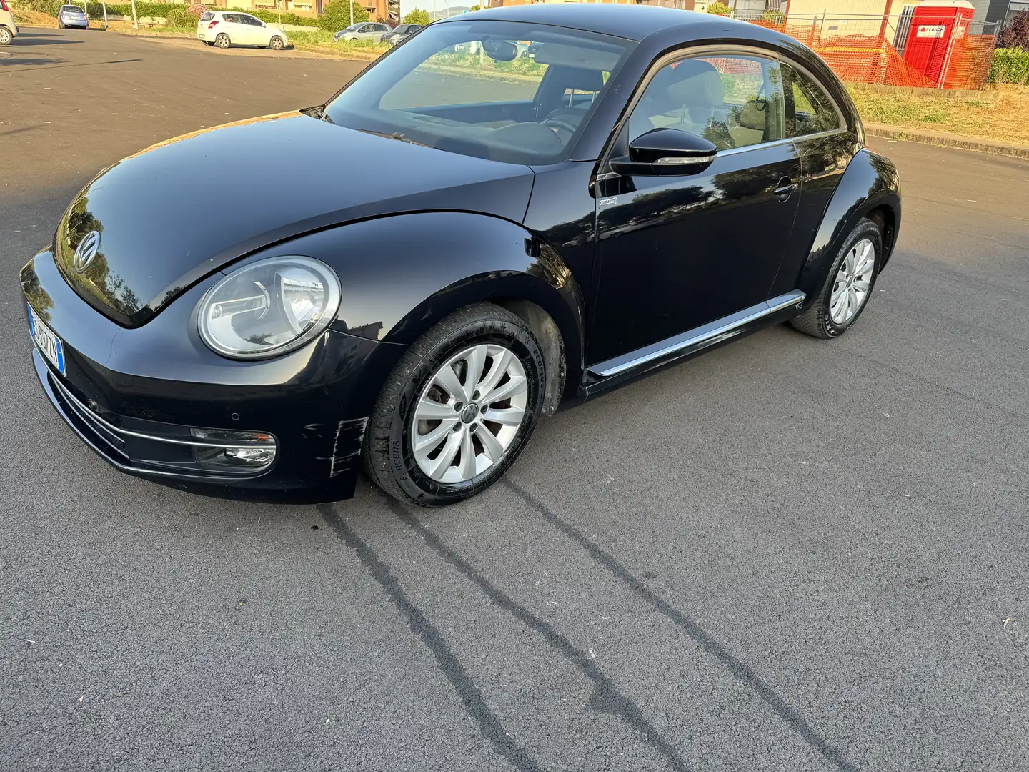 Volkswagen Maggiolino 1.6 tdi Design 105cv - 2