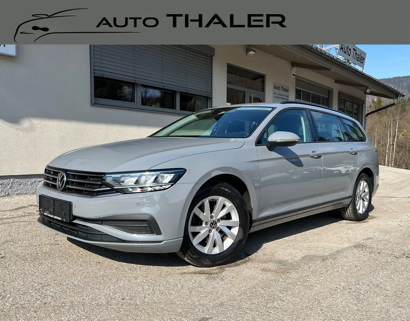Volkswagen Passat Variant Basis 2,0 SCR TDI DSG Grau - 1