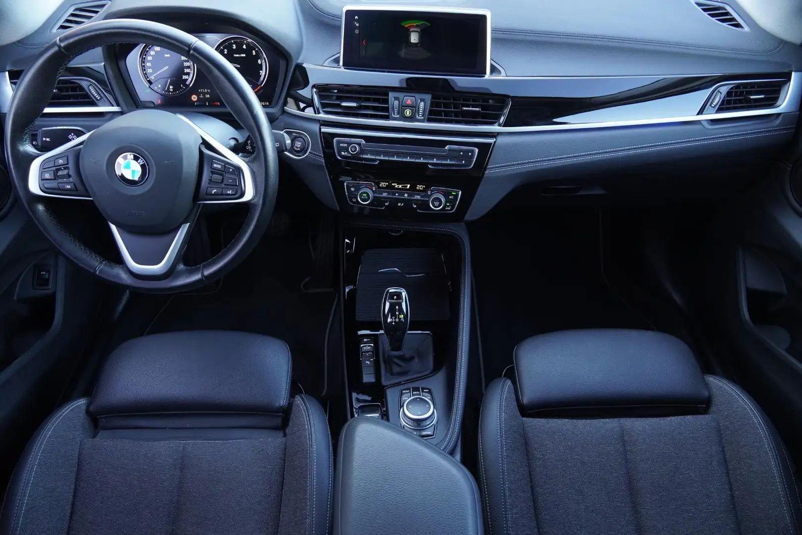 BMW X1 sDrive18i Executive Edition Sport line Elek klep N Noir - 2