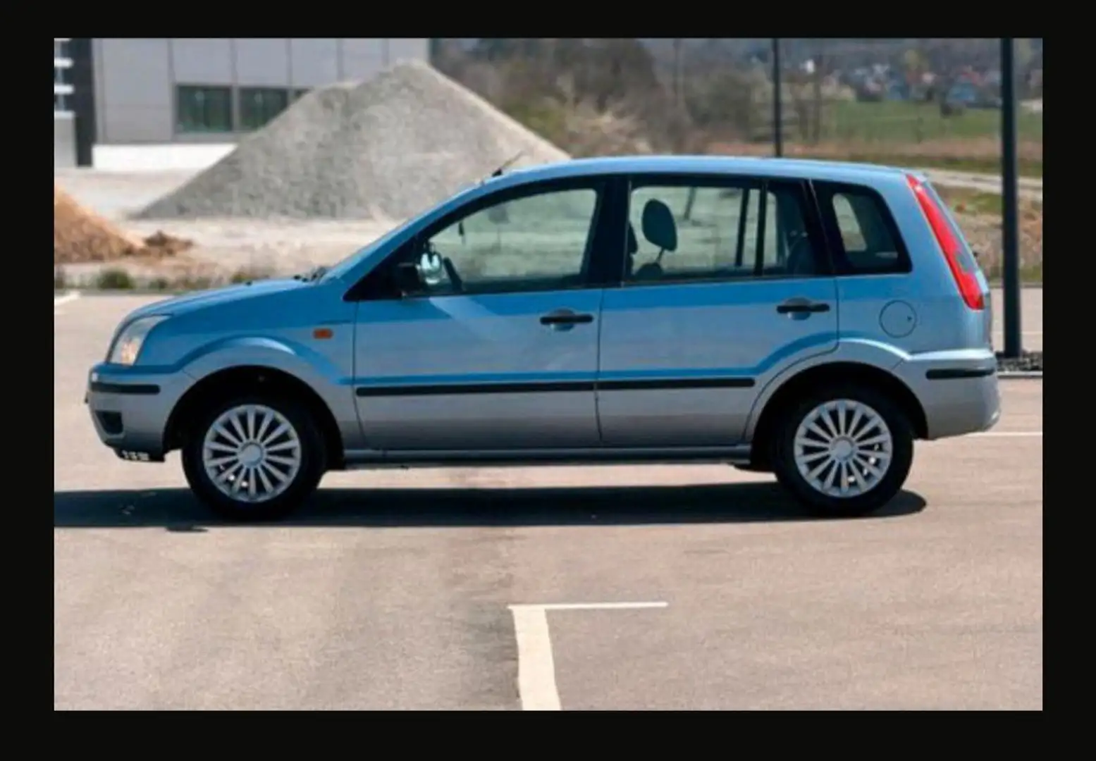 Ford Fusion 1.4 + - 1