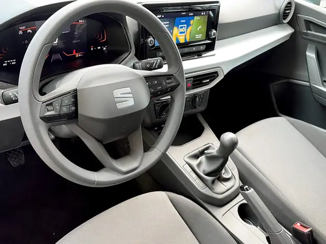 Seat Ibiza view 8