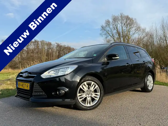Ford Focus Wagon 1.0 EcoBoost Trend / Navi / Stoelverwarming