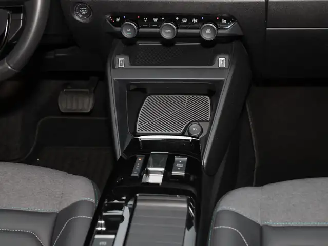 Citroen C4 view 11