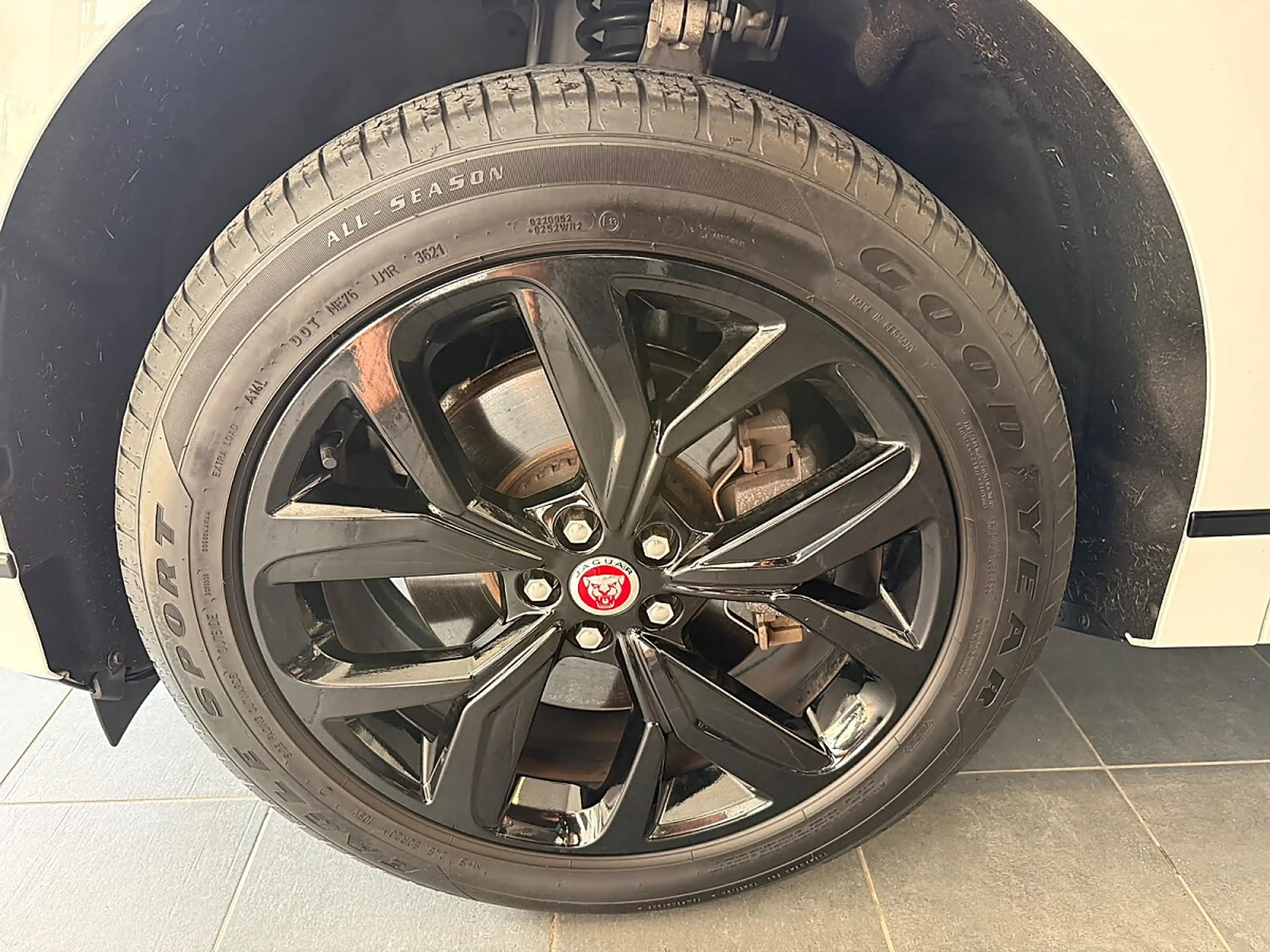 Jaguar I-Pace Austria Edition EV320 AWD — photo 13