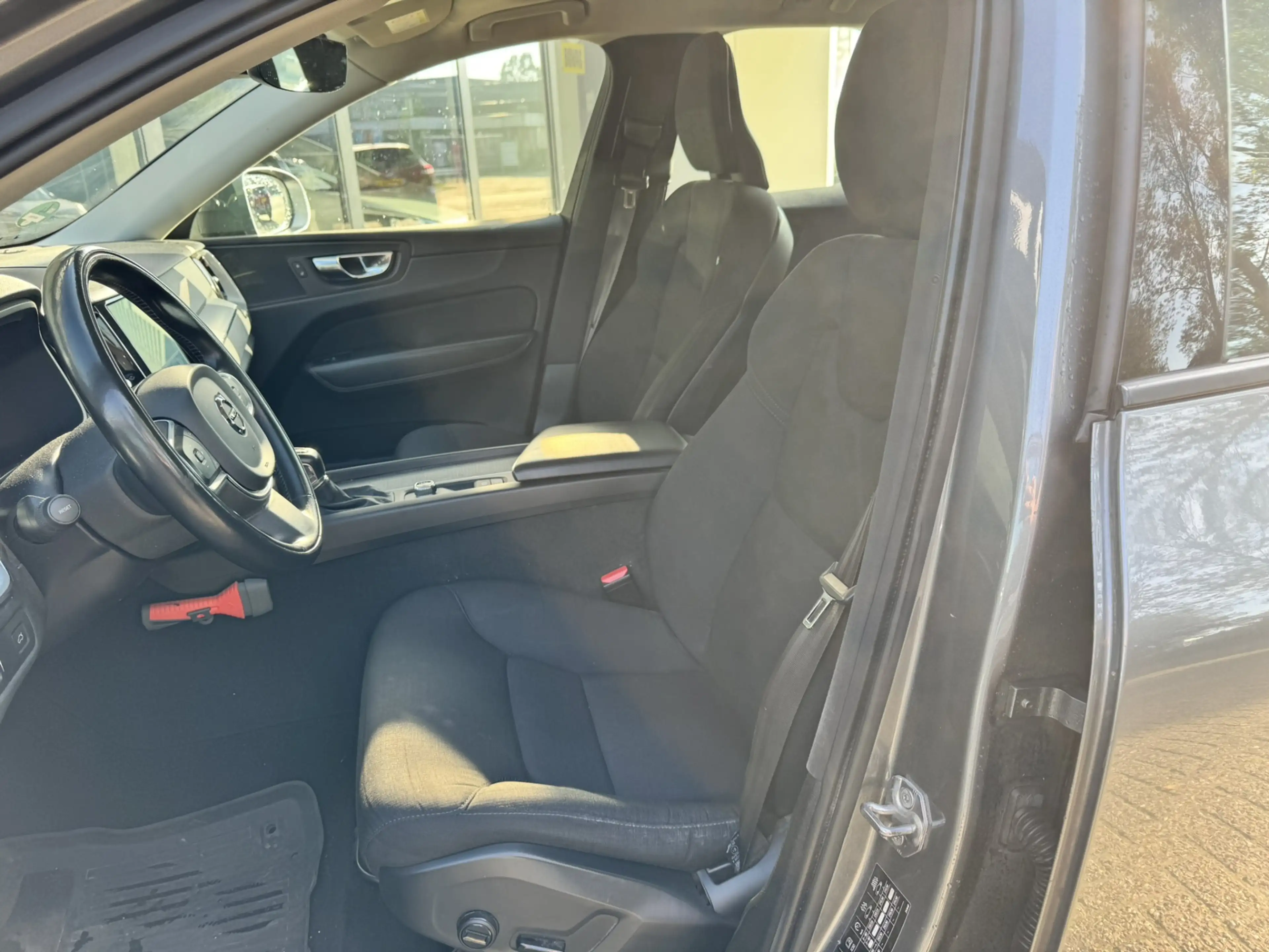 Volvo XC60 2.0 D4 191pk Momentum*Navi*AHK*EXPORT/EX.BPM* — photo 7