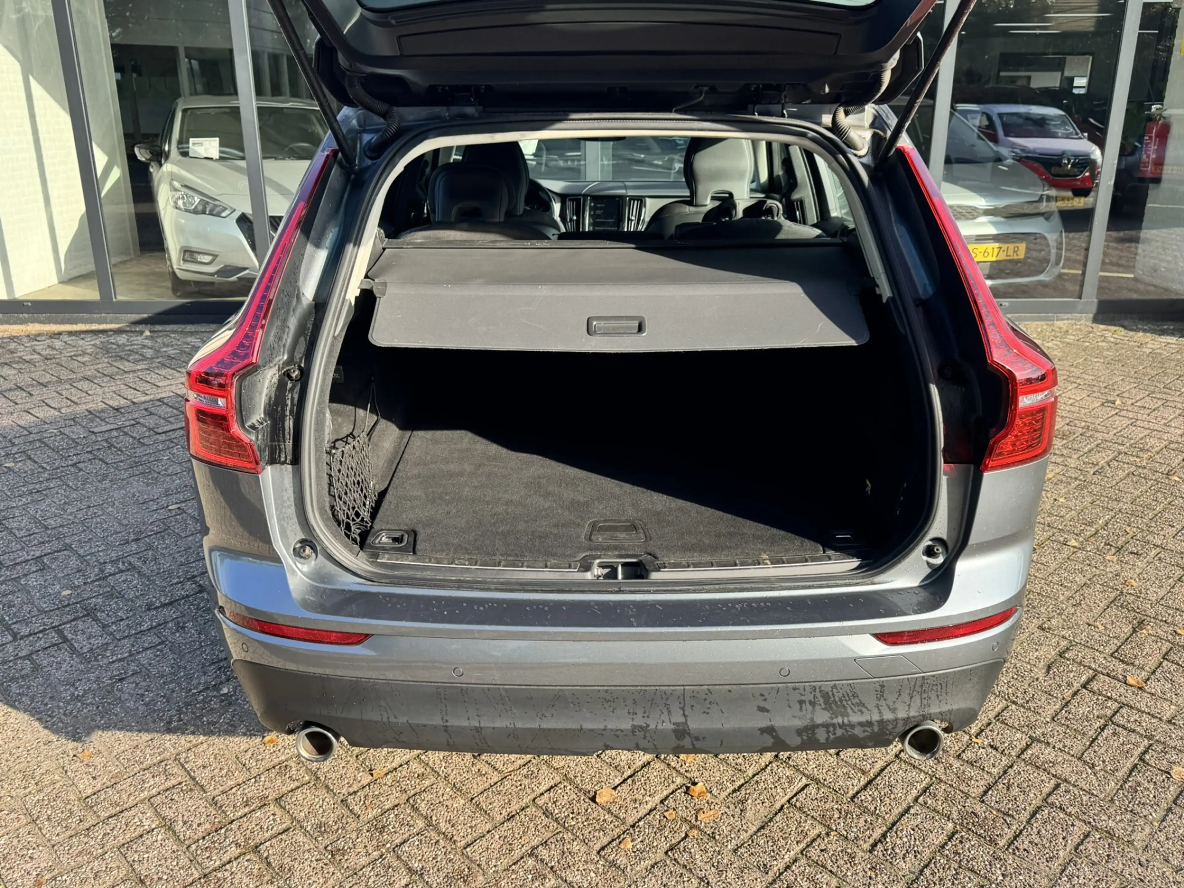 Volvo XC60 2.0 D4 191pk Momentum*Navi*AHK*EXPORT/EX.BPM* — photo 13