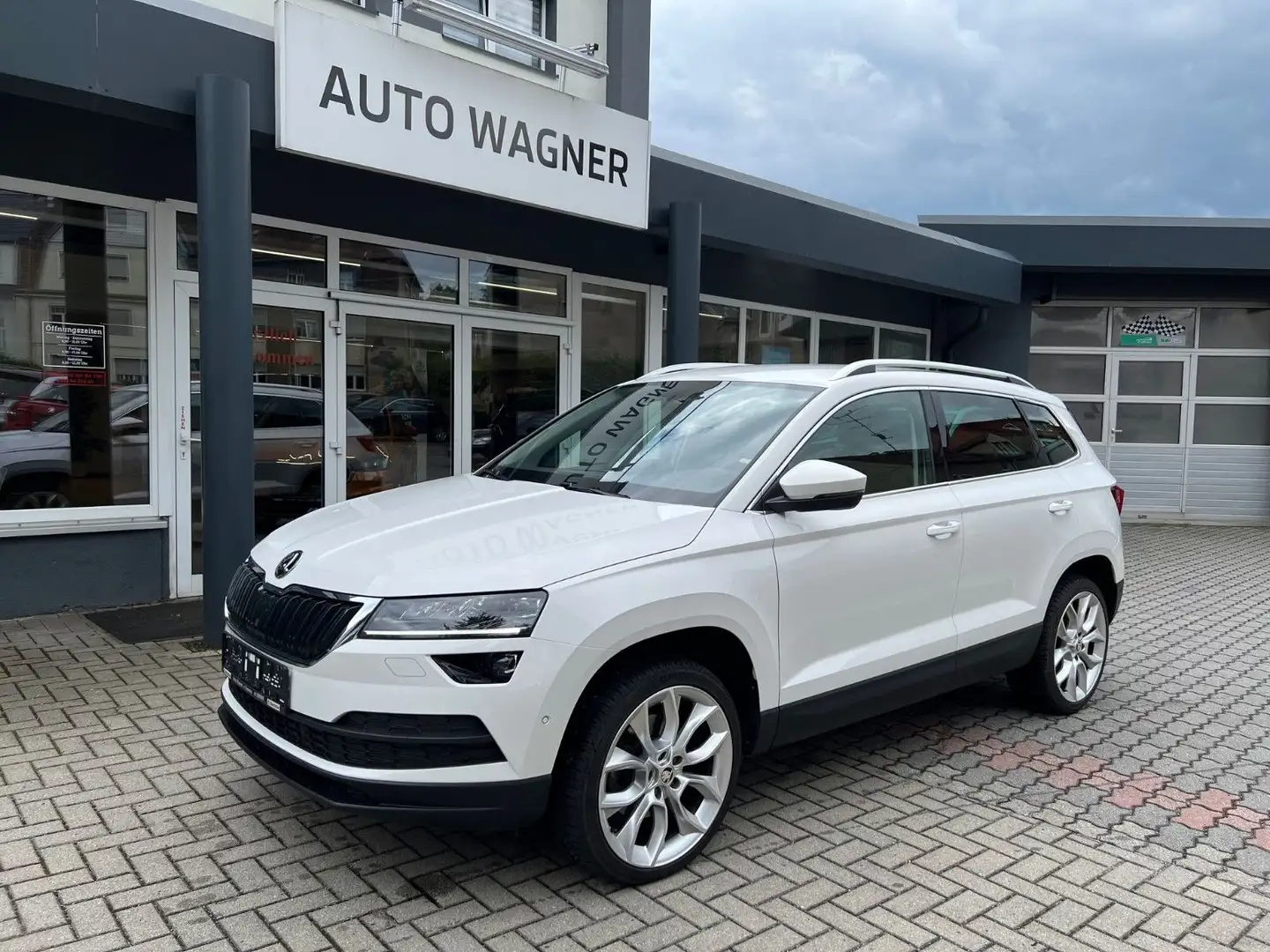 Skoda Karoq Style 2.0TDI 85kW *NAV KAM ACC SH DAB ALLW Blanc - 1