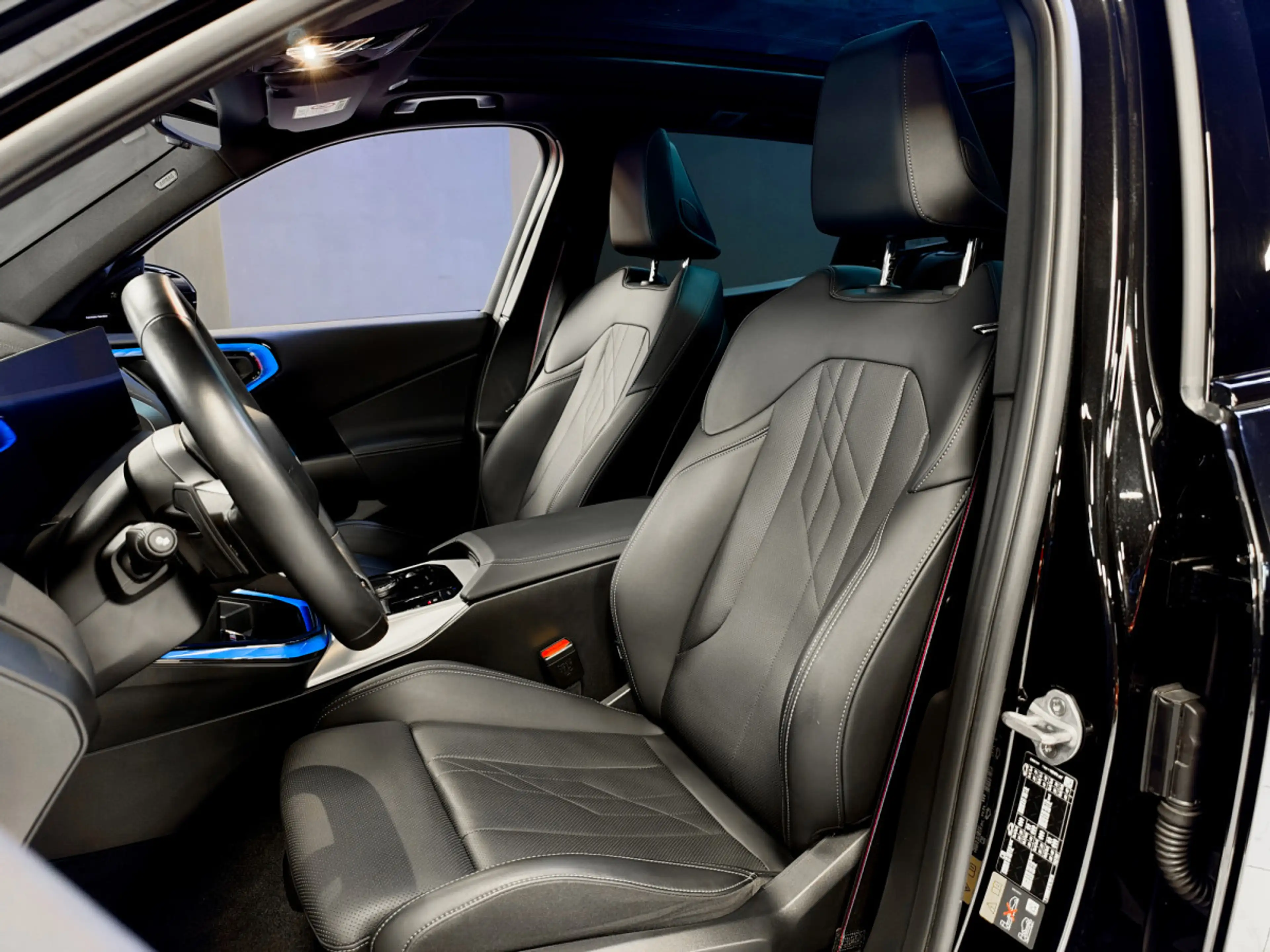BMW X3 30e M Sport xDrive — photo 13
