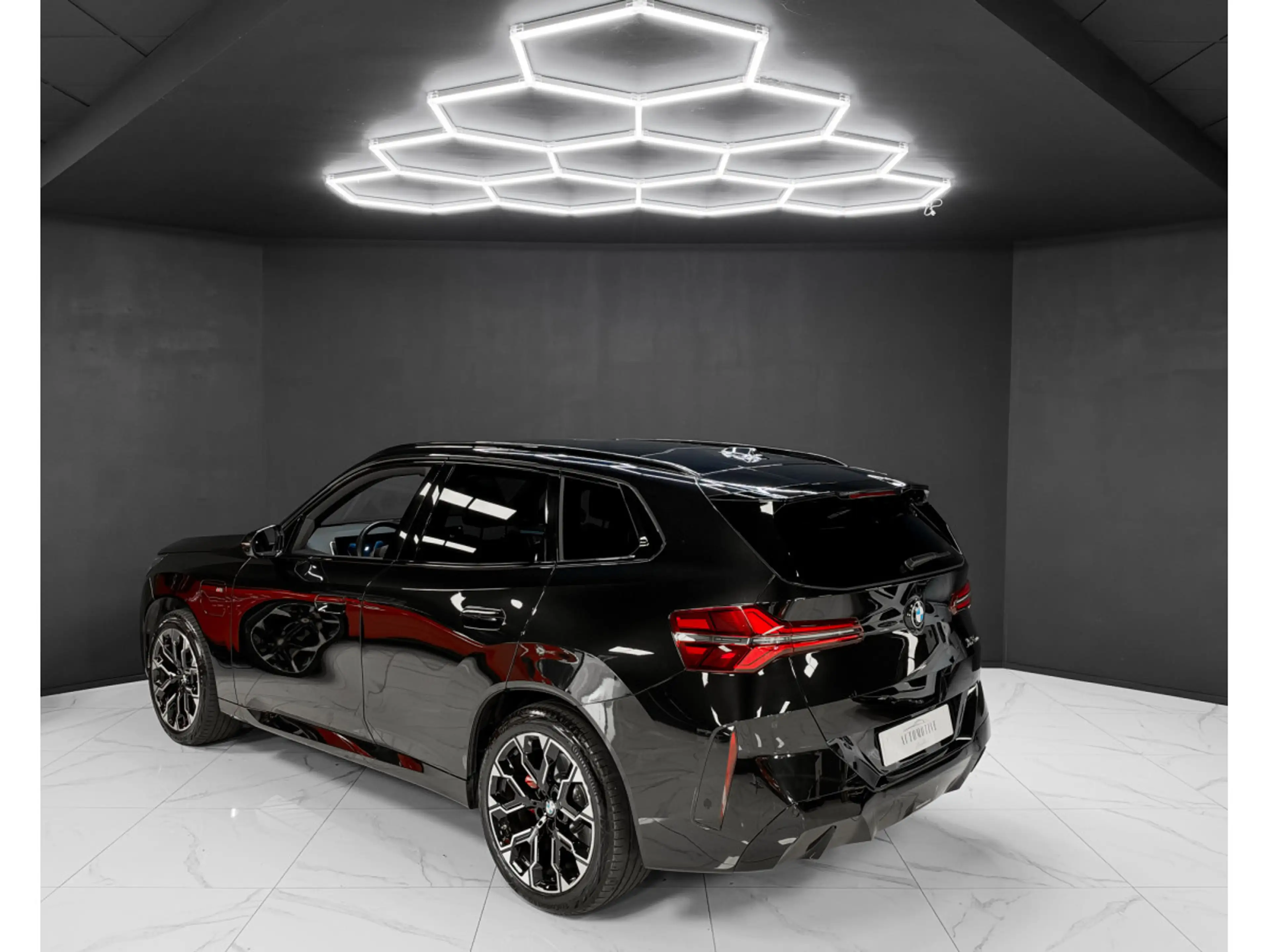 BMW X3 30e M Sport xDrive — photo 3