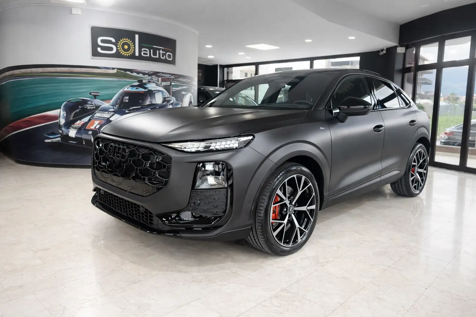 Audi Q3 2.0 tdi S line edition 150cv s-tronic - 2