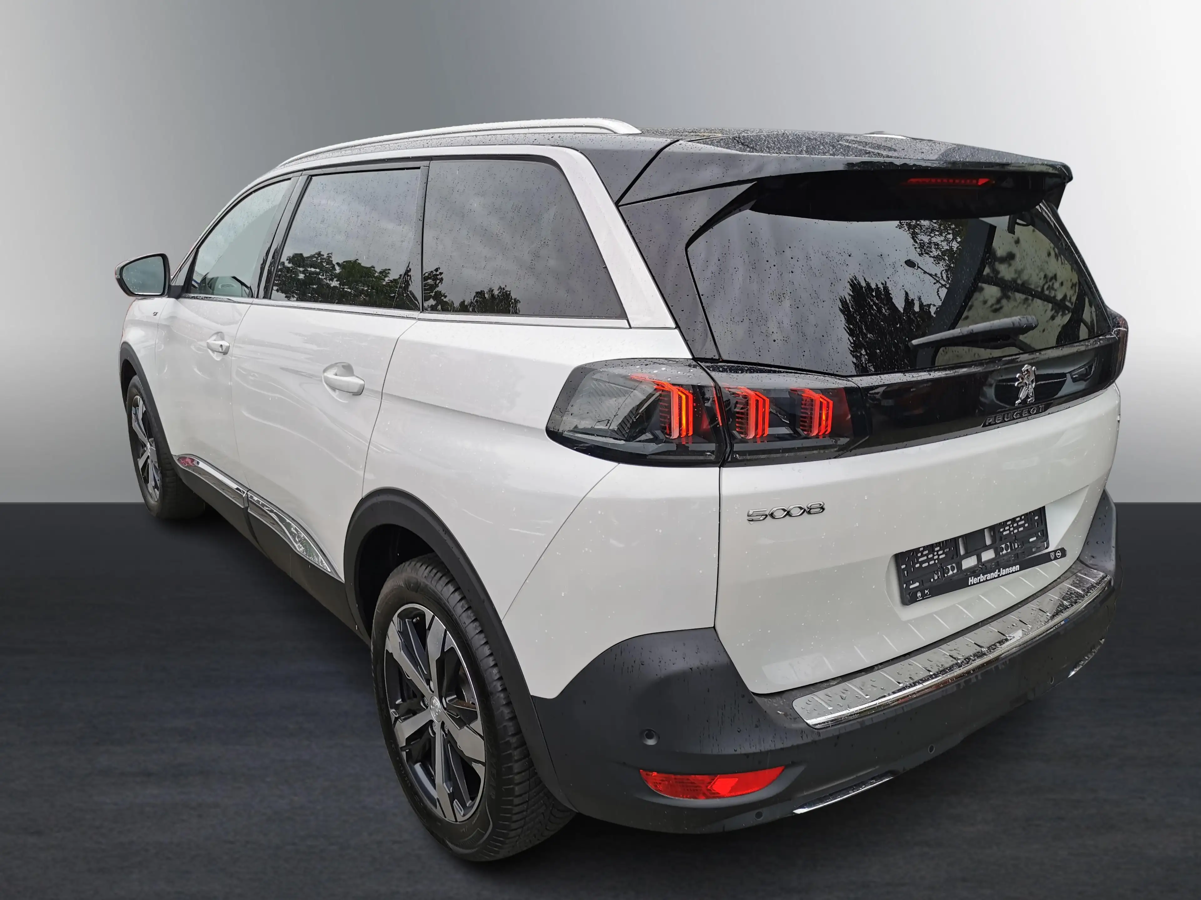 Peugeot 5008 1.2 PureTech 130, GT — photo 4
