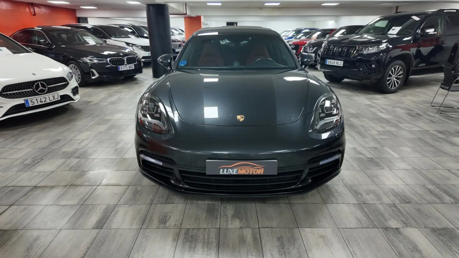 Porsche Panamera 4 e-Hybrid Executive Gris - 2