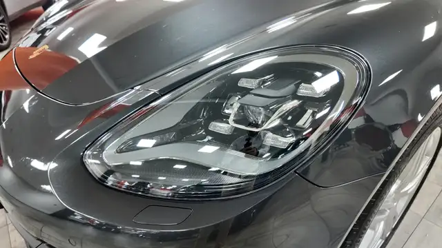 Porsche Panamera view 10