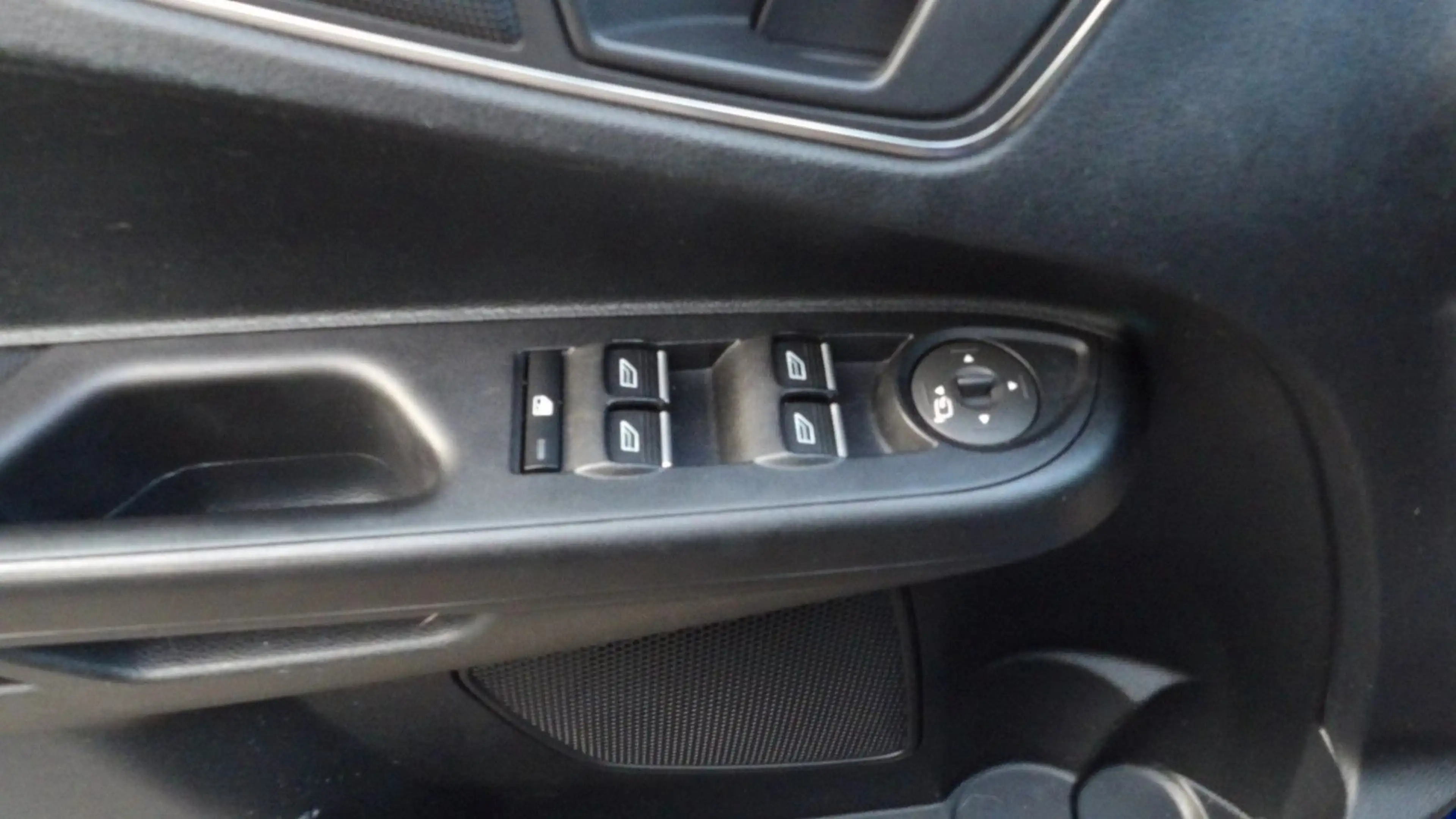 Ford B-Max B-MAX Sync Edition*Automatik* — photo 15