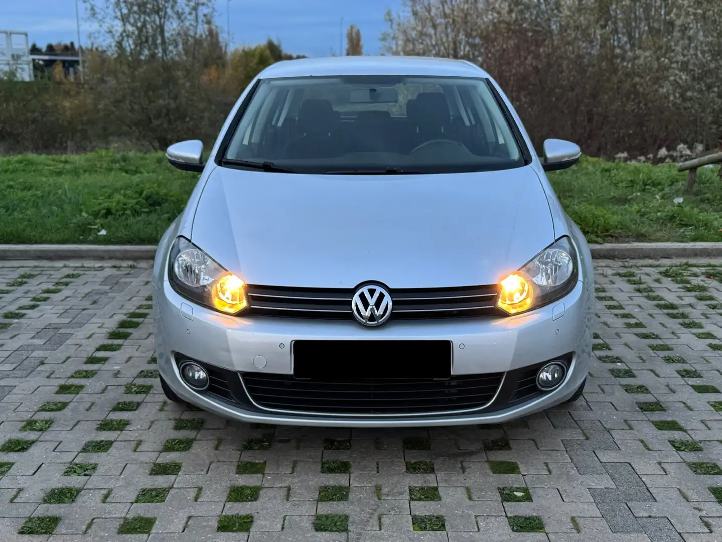 Volkswagen Golf 1.4 TSI Highline Gris - 2