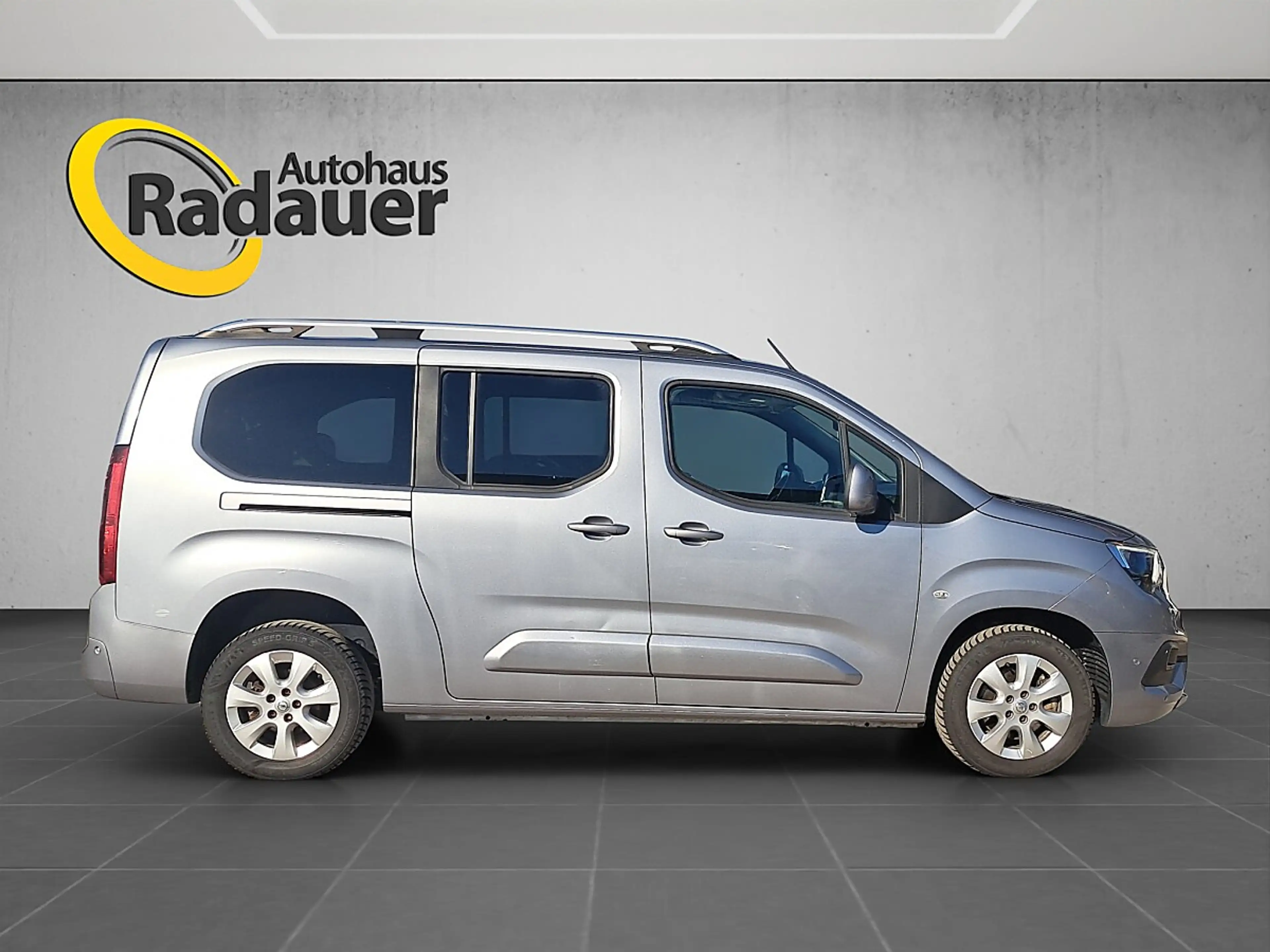Opel Combo Life 1,5 Diesel L Life 7-Sitzer — photo 6