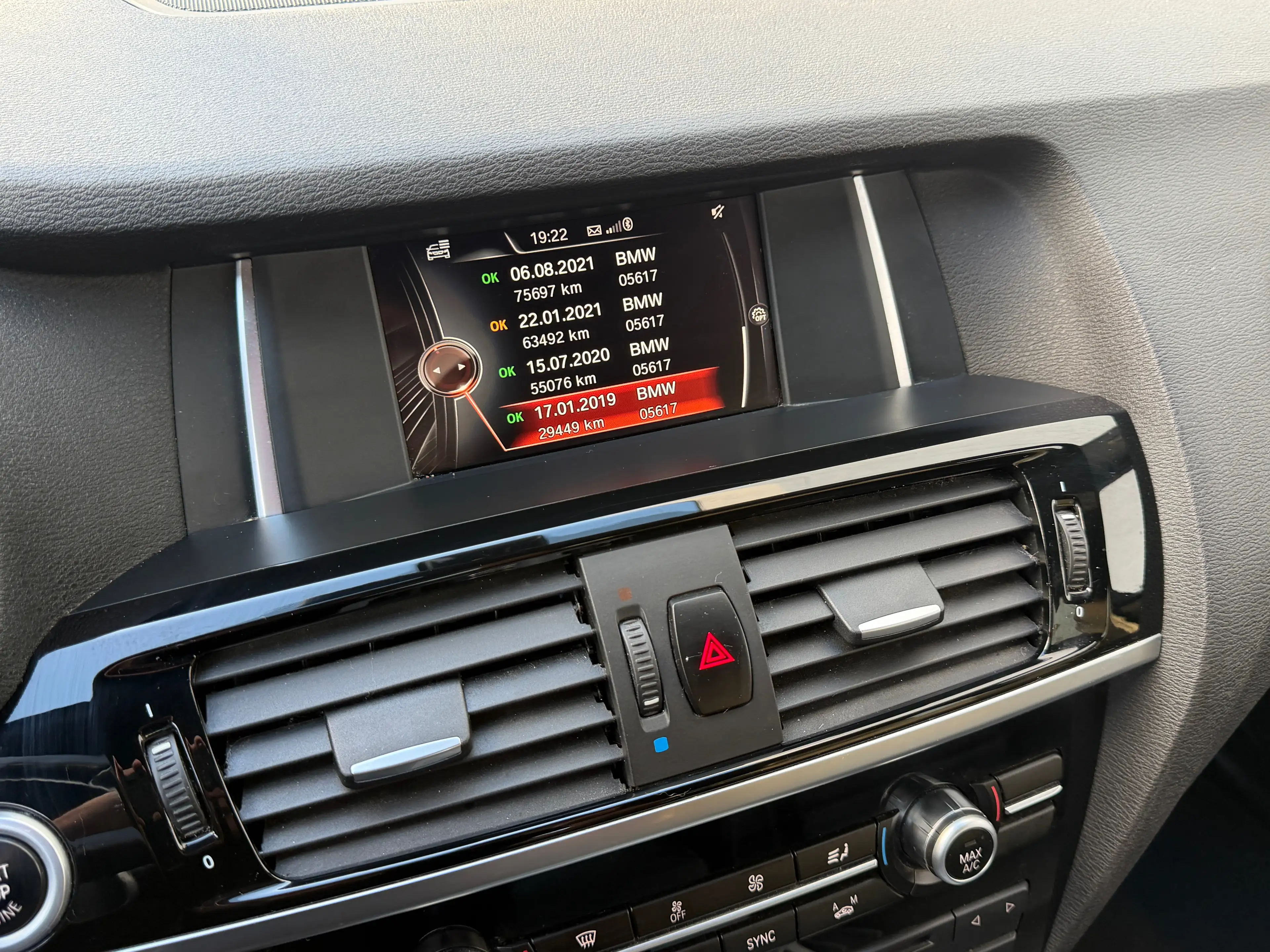 BMW X4 X4 2.0 dA xDrive20 — photo 14