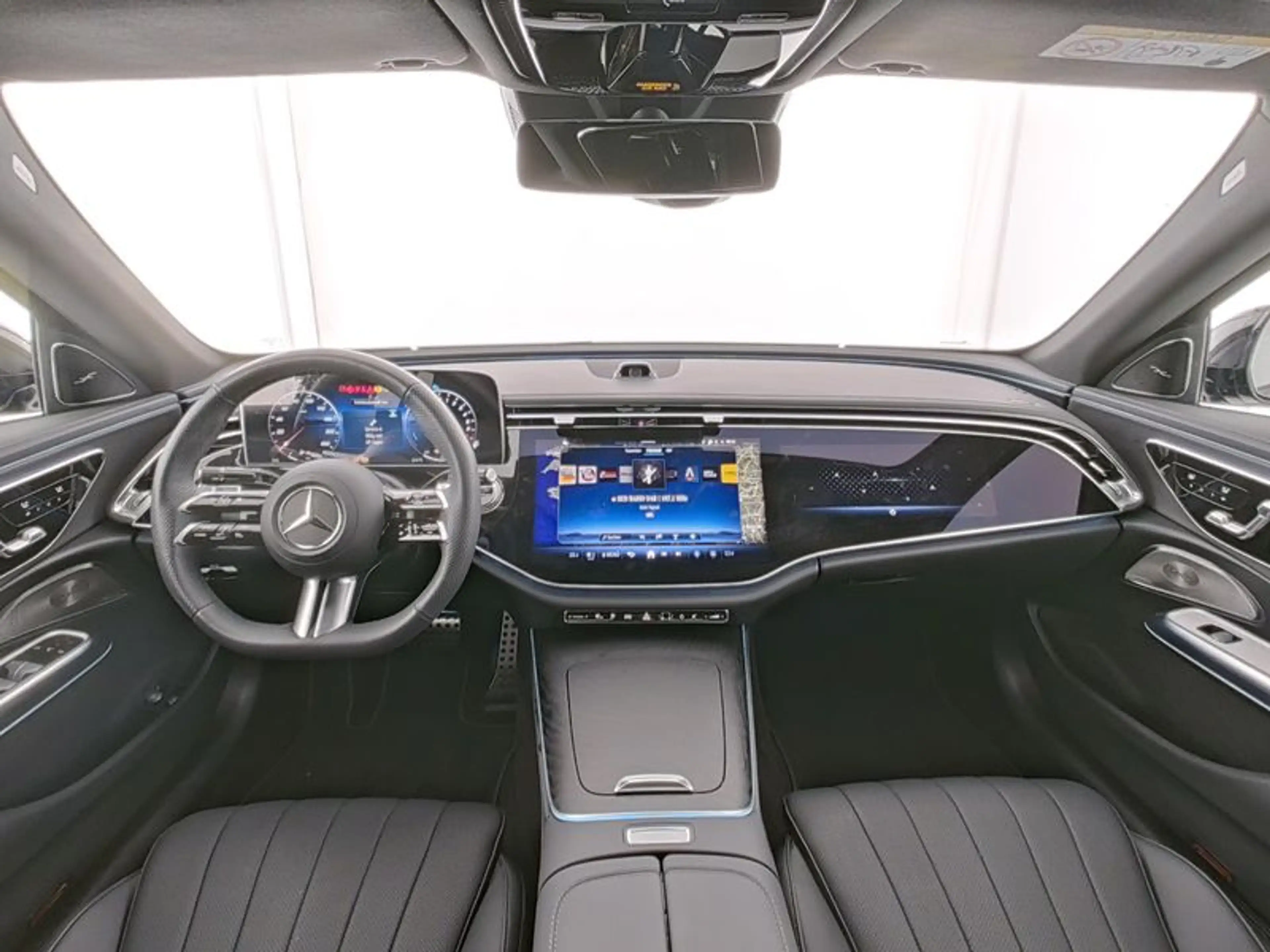 Mercedes-Benz E 400 e 4M AMG-Sport/Super/Pano/Burm/Night/Leder — photo 6