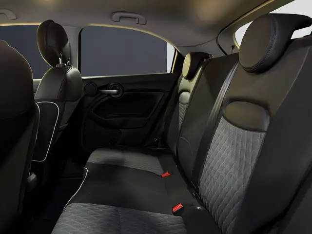 Fiat 500x view 13