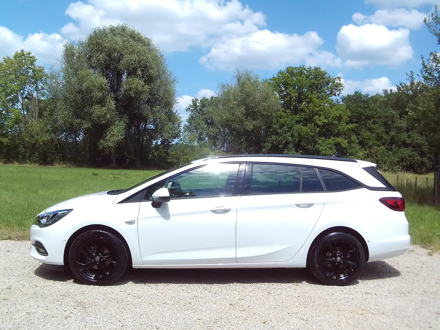 Opel Astra Break Benzine 88dkm Leder/Alcantara Camera Top 021 Wit - 2