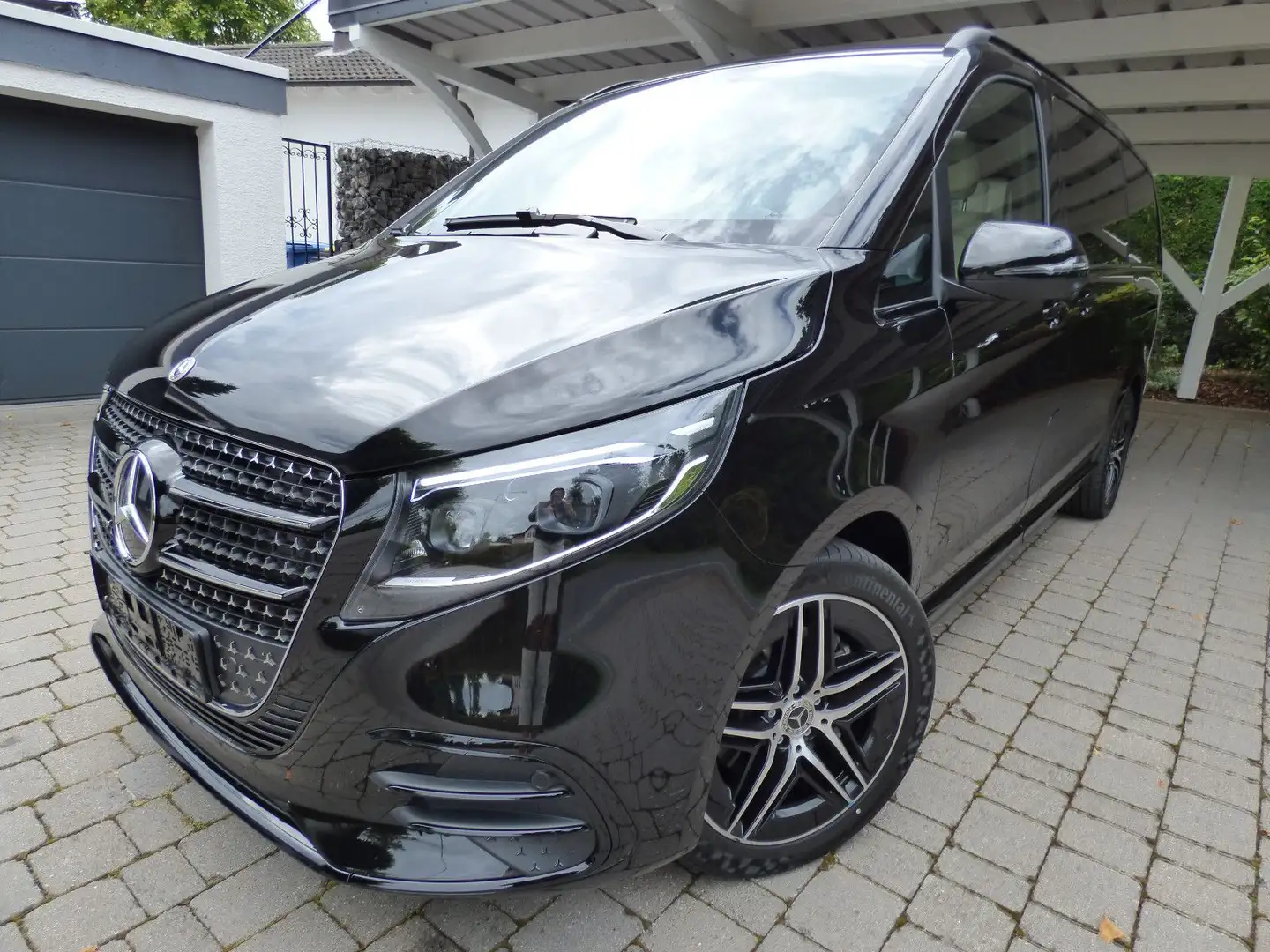 Mercedes-Benz V 300 d 4-M*Lang*AMG P*VIP LuxusSitze*Nappa*Pano* Schwarz - 1