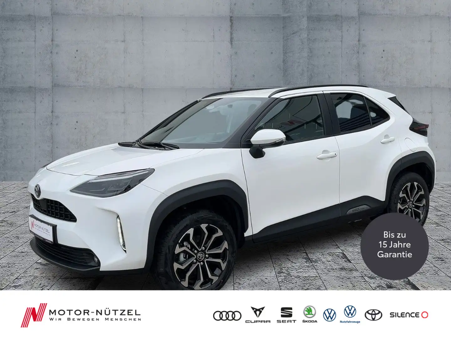 Toyota Yaris Cross 1.5Hybrid TEAMPLAYER LED+NAV+ACC+RFK Weiß - 1