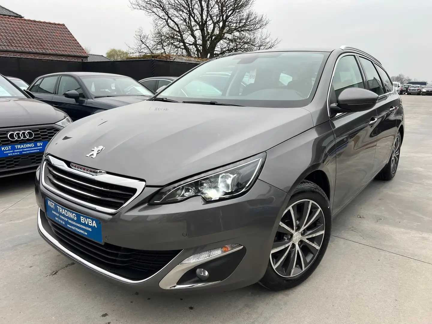 Peugeot 308 SW 1.2i PURETECH NAVIGATIE XENON PANO-DAK CAMERA Gris - 1