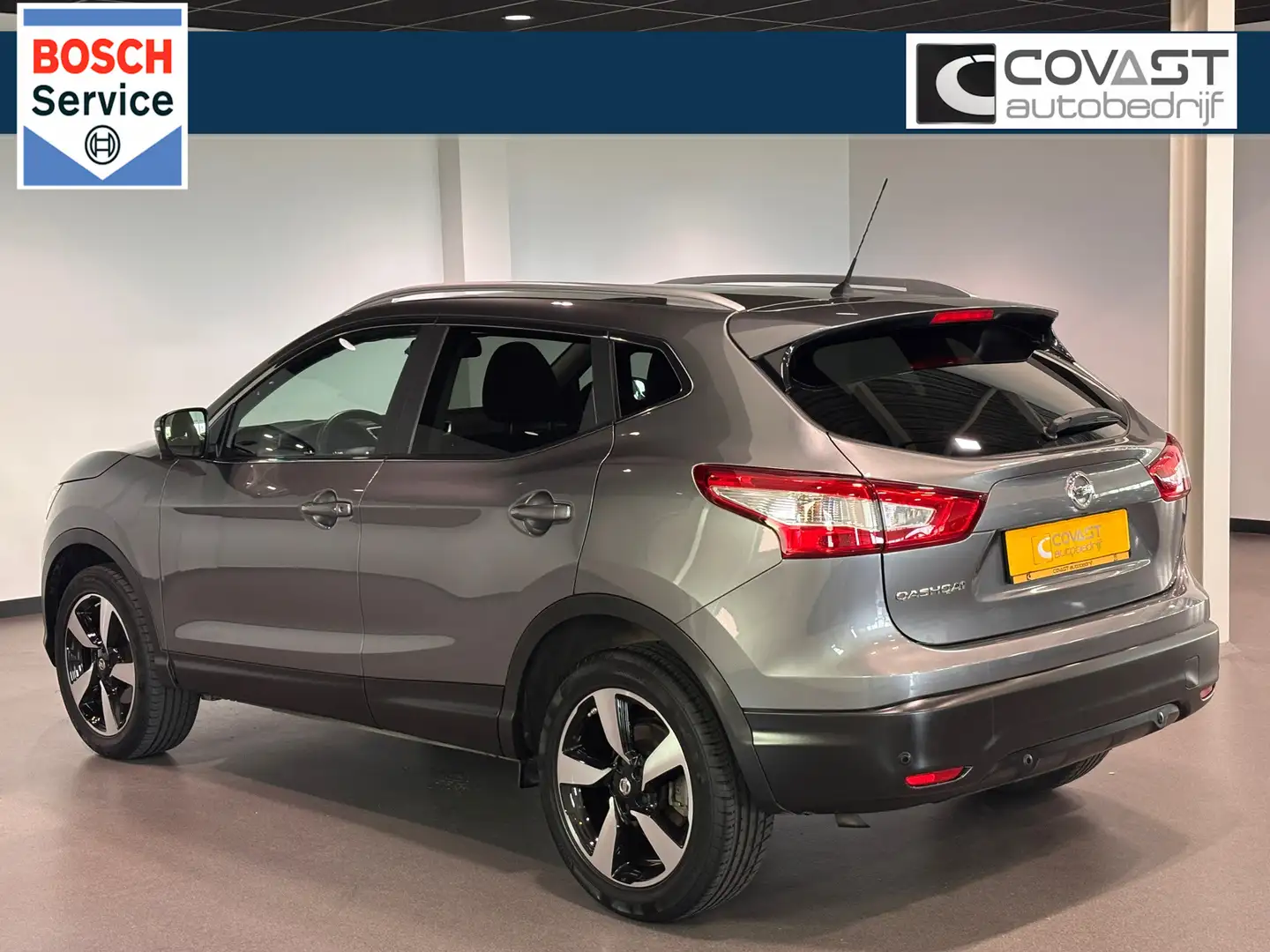 Nissan Qashqai 1.2 N-Connecta Panodak|Camera|Navigatie|Keyless|1e Grijs - 2