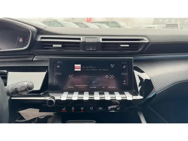 Peugeot GT view 10