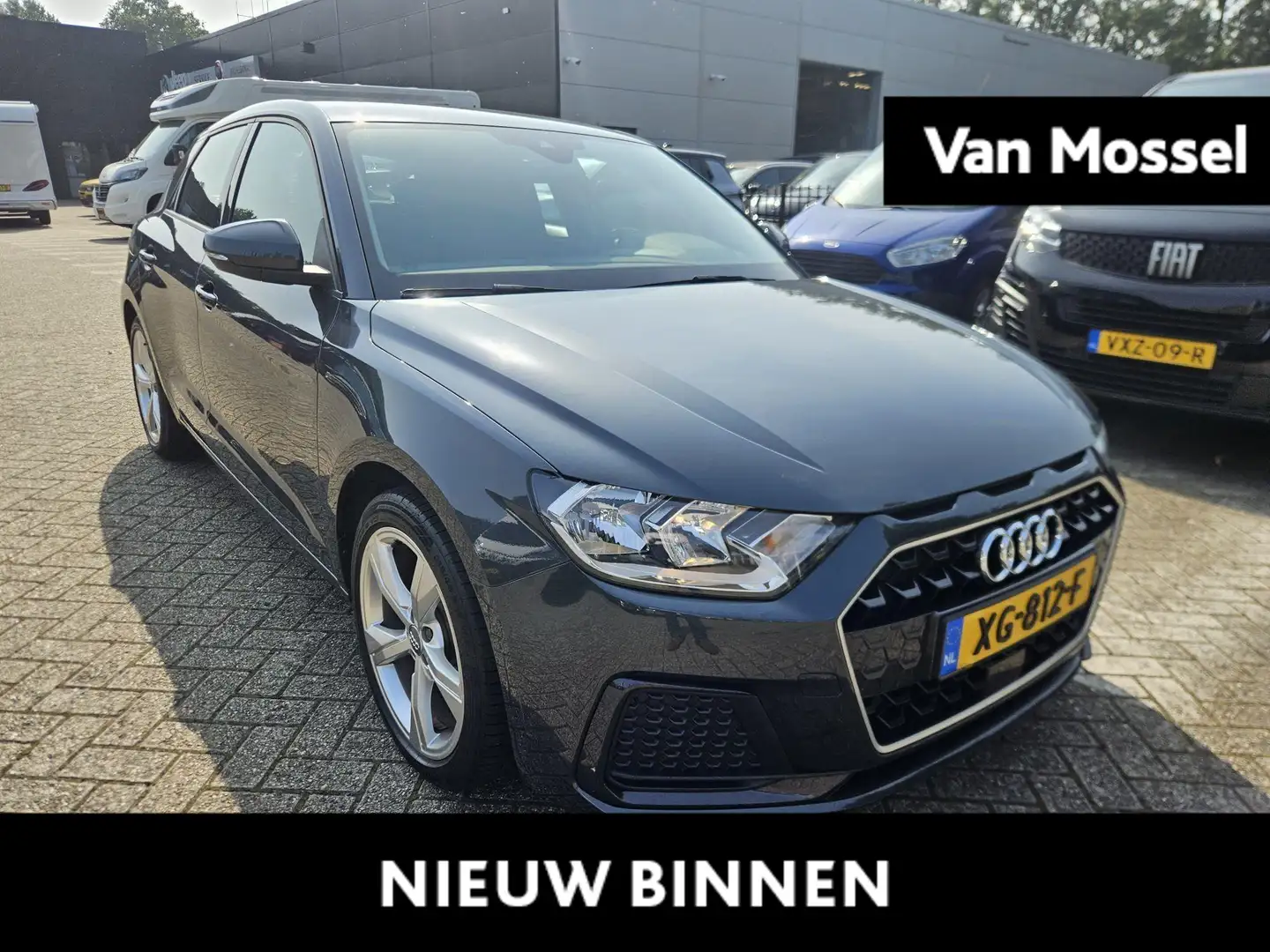 Audi A1 Sportback 30 TFSI Advanced epic 116 PK | Navigatie Grijs - 1