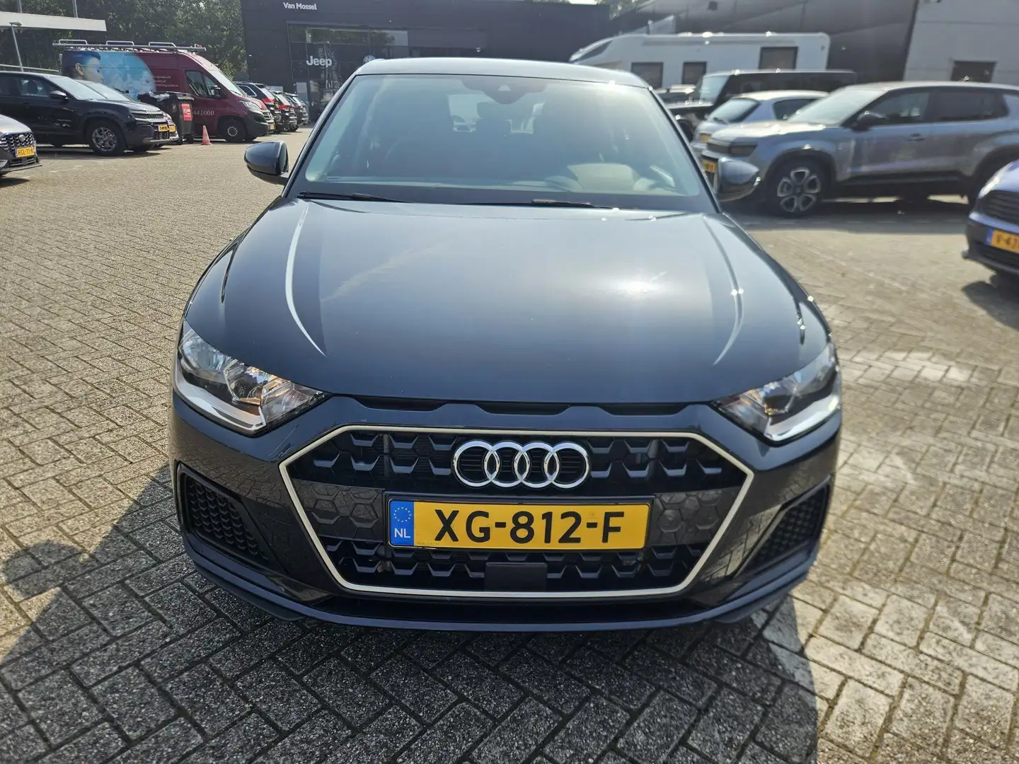 Audi A1 Sportback 30 TFSI Advanced epic 116 PK | Navigatie Grijs - 2