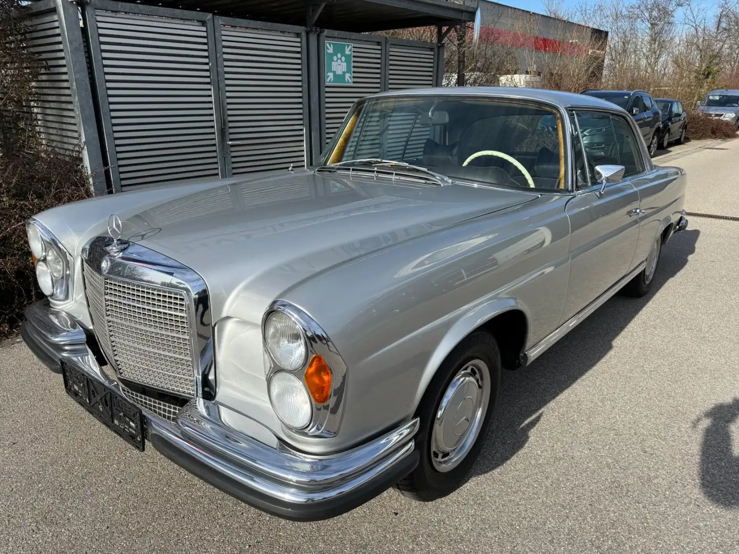 Mercedes-Benz 280 SE 3.5 Argent - 1