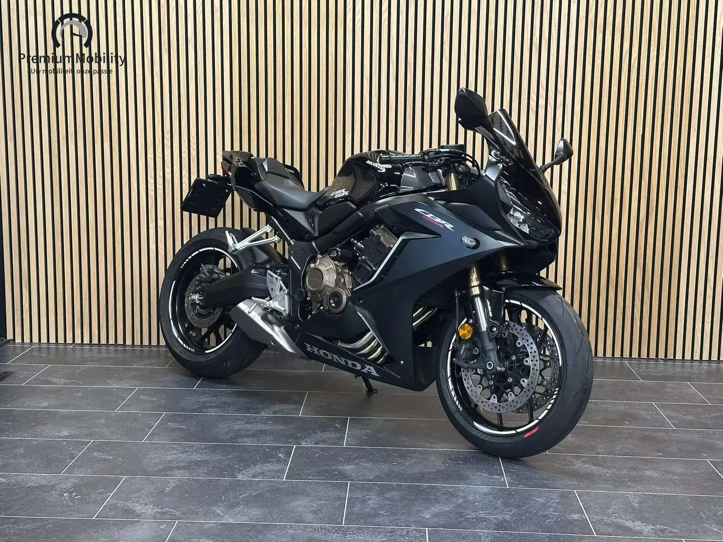 Honda CBR 650 R Fekete - 1
