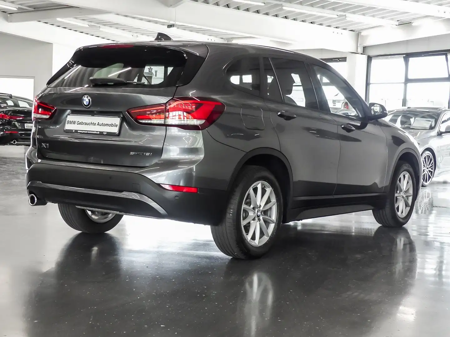 BMW X1 sDrive18i Advantage Aut Nav LED RFK+PDC Komfzg Сірий - 2