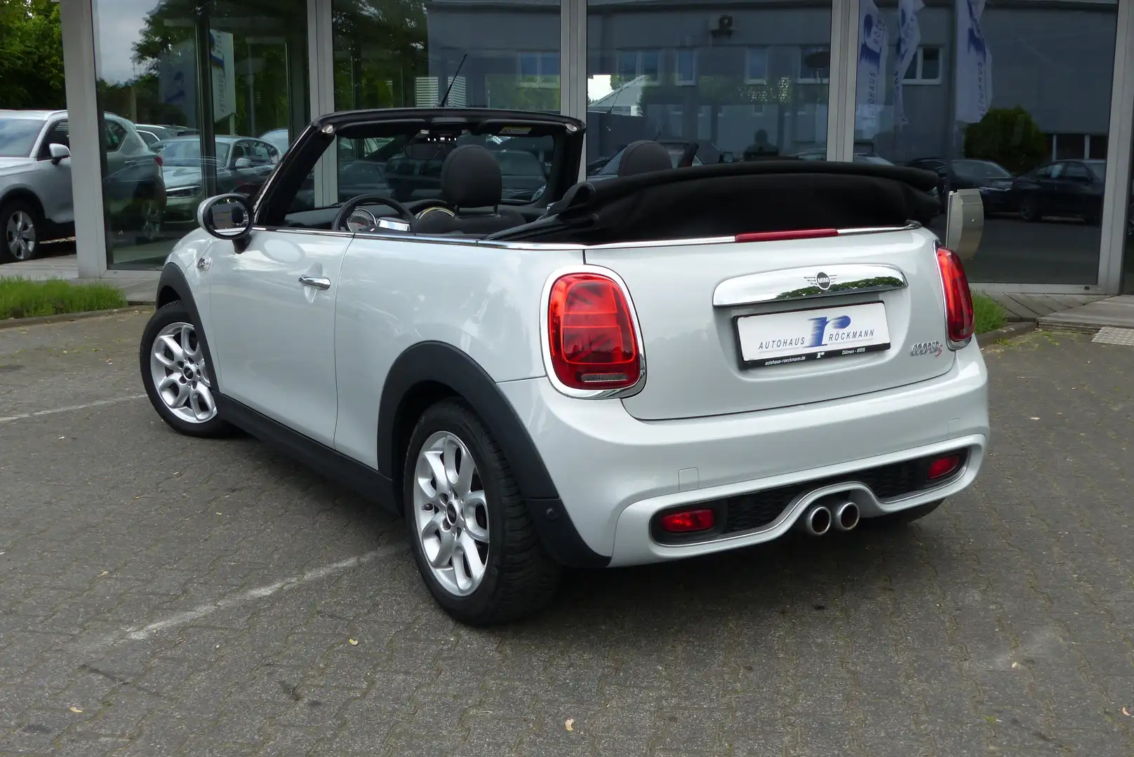 MINI Cooper S Cabrio Connected Media DAB Tempomat SHZ Silber - 2