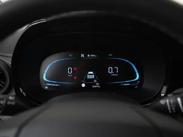 Hyundai i10 view 8