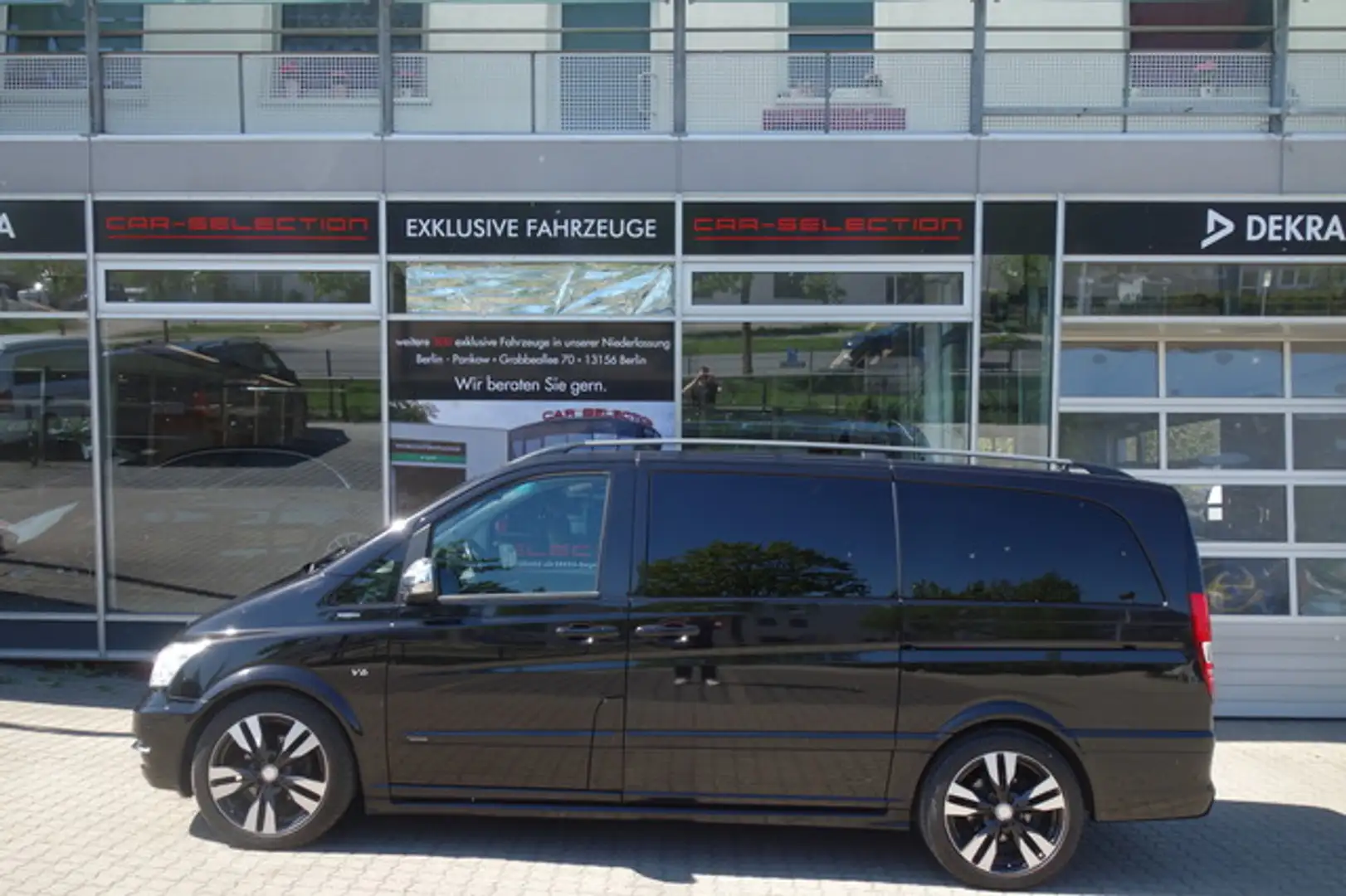 Mercedes-Benz Viano 3.0 CDI V6 Avantgarde lang GRAND EDITION Schwarz - 2